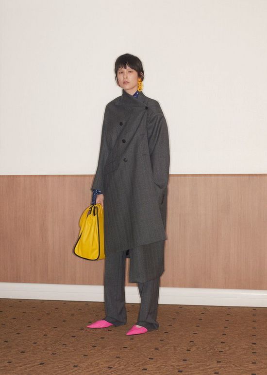 Balenciaga 巴黎世家2018早春度假女裝系列